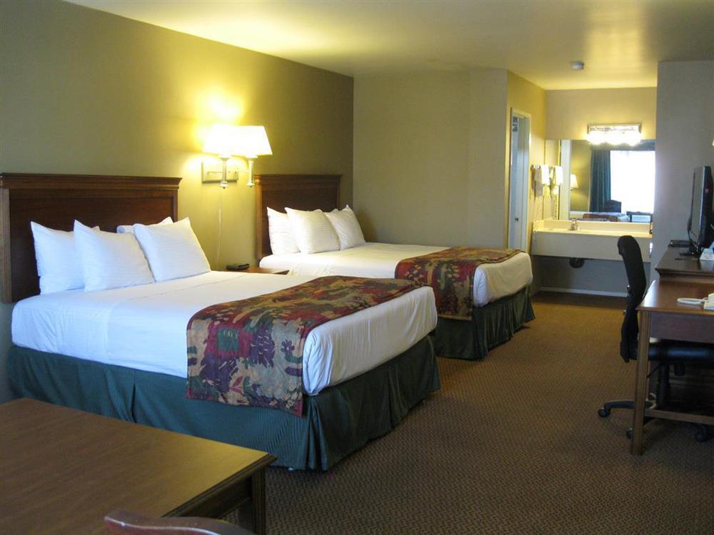 Best Western La Posada Motel Fillmore Room photo