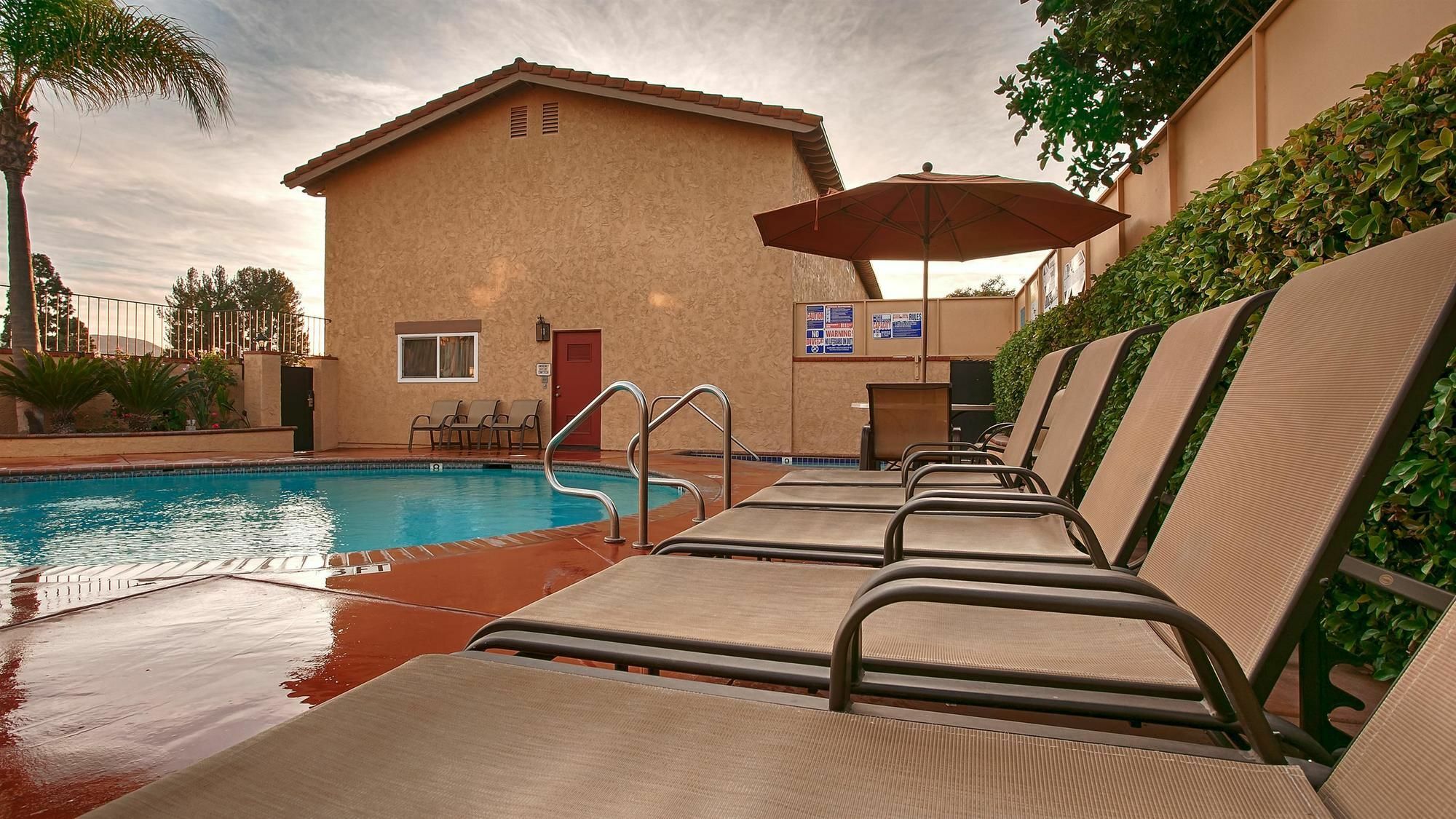 Best Western La Posada Motel Fillmore Exterior photo